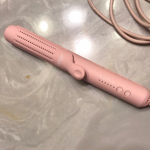 Excellent condition l’ange straighten with fan